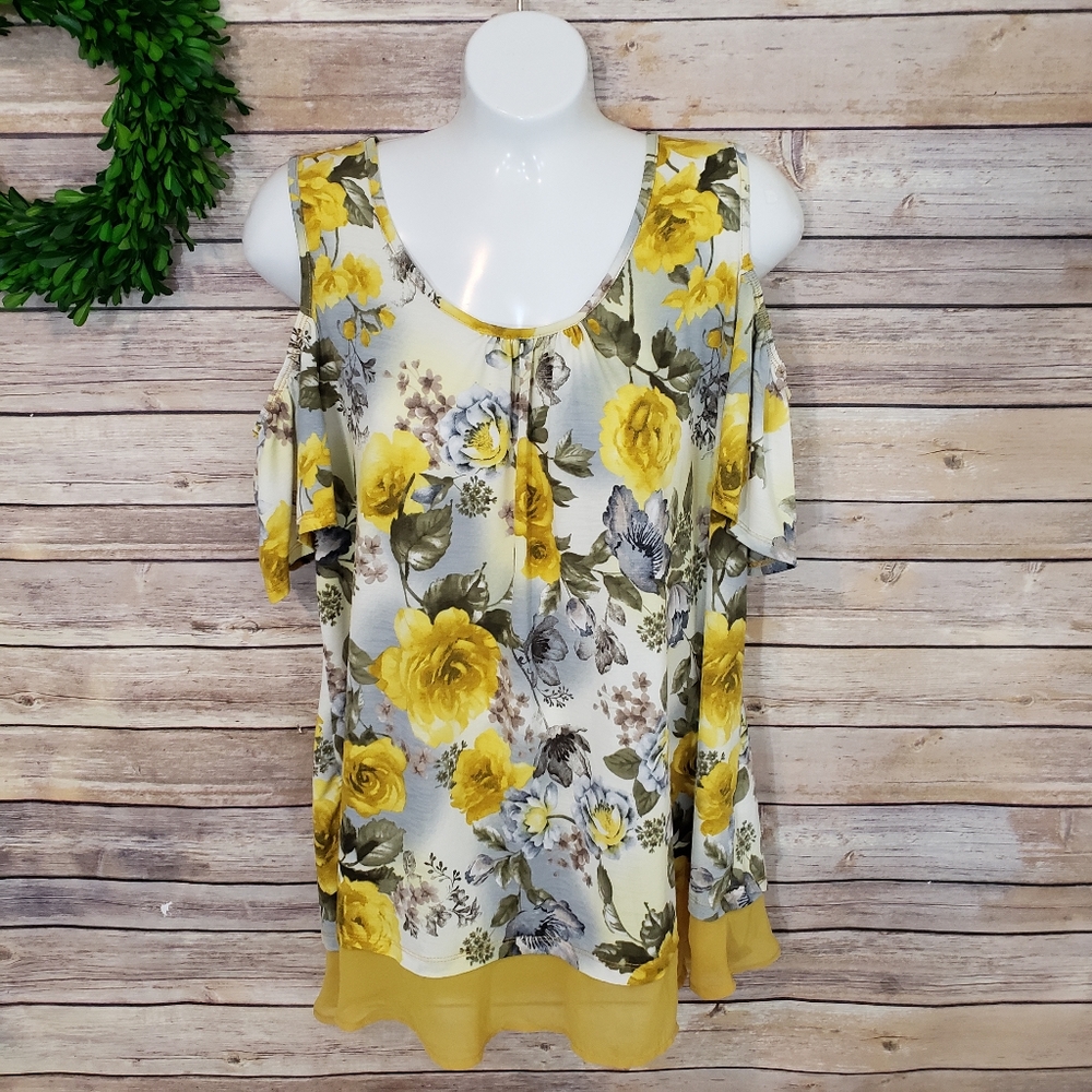 NAIF Cold Shoulder Floral Print Top Size XL